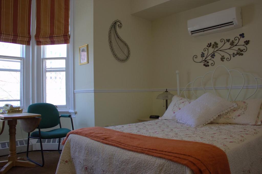 Garden South Park Inn Halifax Chambre photo